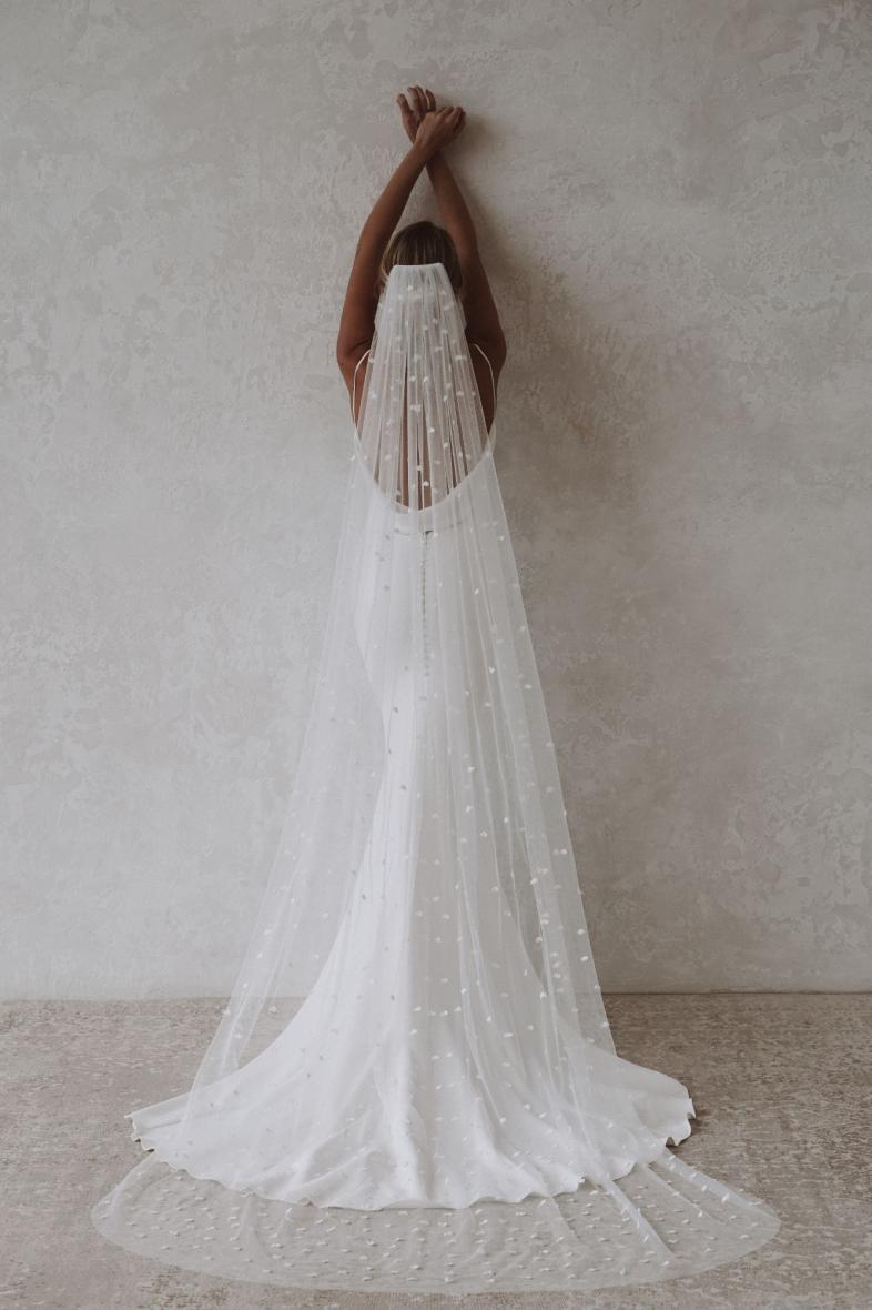 Blanche Showroom de robes de mariée - La Rochelle - Robes de mariée Made With Love - Mariage