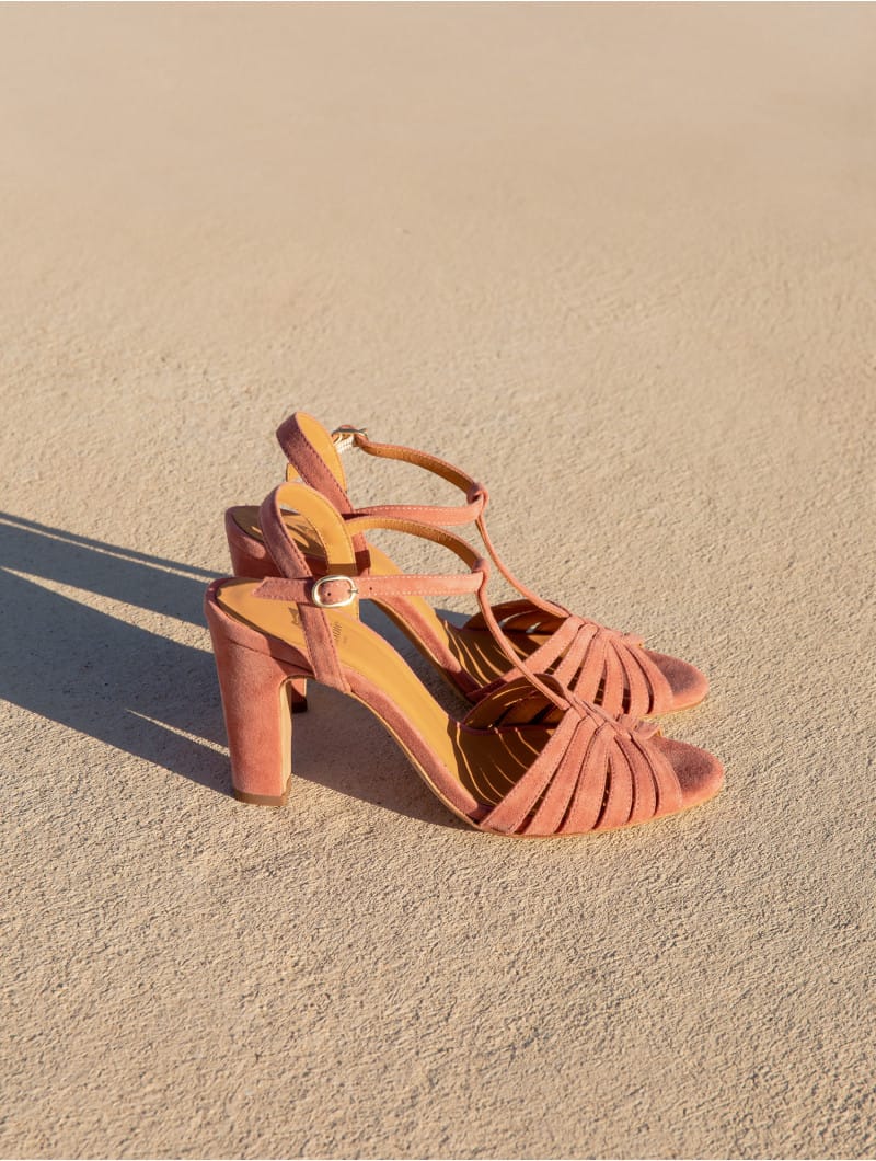 Blanche Showroom de robes de mariée - La Rochelle - Chaussures de mariée - Bobbies - Mariage