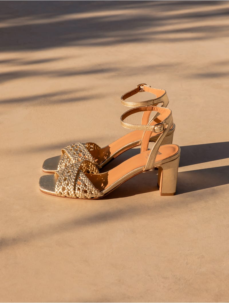 Blanche Showroom de robes de mariée - La Rochelle - Chaussures de mariée - Bobbies - Mariage