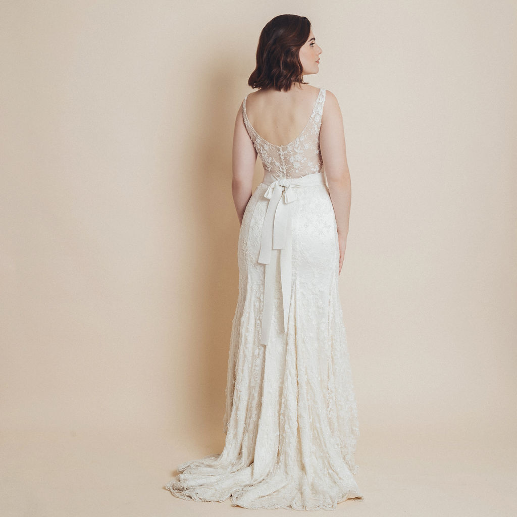 Blanche Showroom de robes de mariée - La Rochelle - Lingerie de mariee - Back to Glam - Mariage