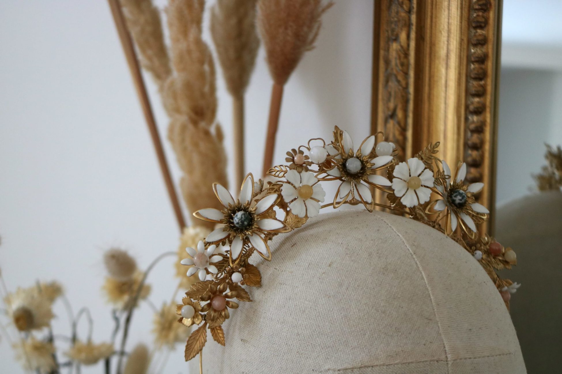 Blanche Showroom de robes de mariée - La Rochelle - Accessoires de mariée - Mignonne - Mariage